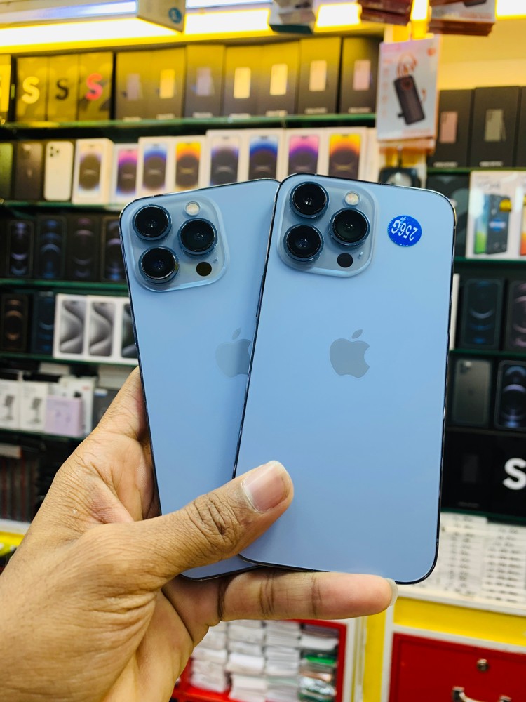 I phone 13 pro  - 8