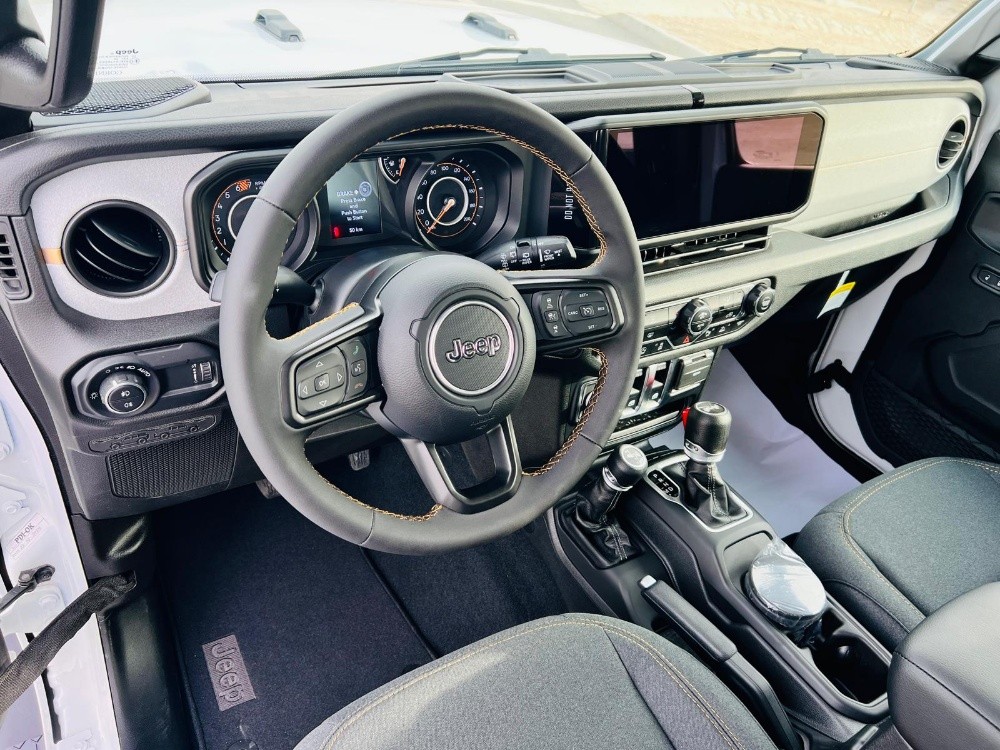 JEEP WRANGLER 2024 — photo 9 for sale in Qatar