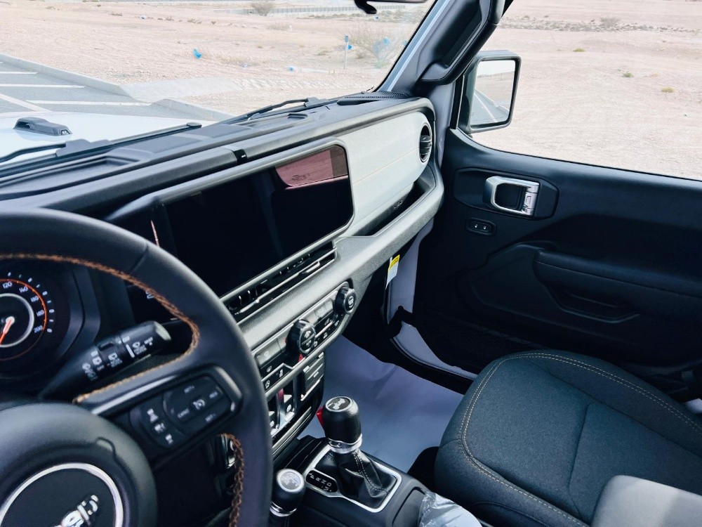 JEEP WRANGLER 2024 — photo 10 for sale in Qatar
