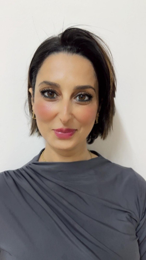 مدرسة عربية ومختصة اجتماعية - 2