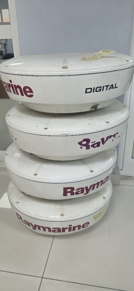 gps raymarine - 16