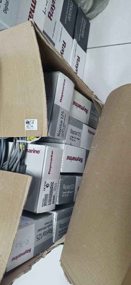 gps raymarine - 27
