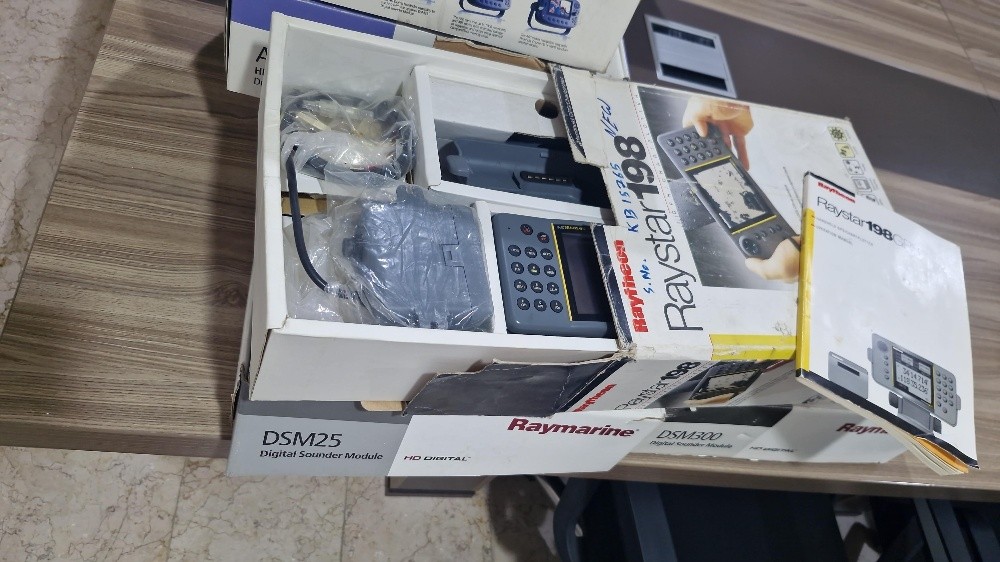 gps raymarine - 1