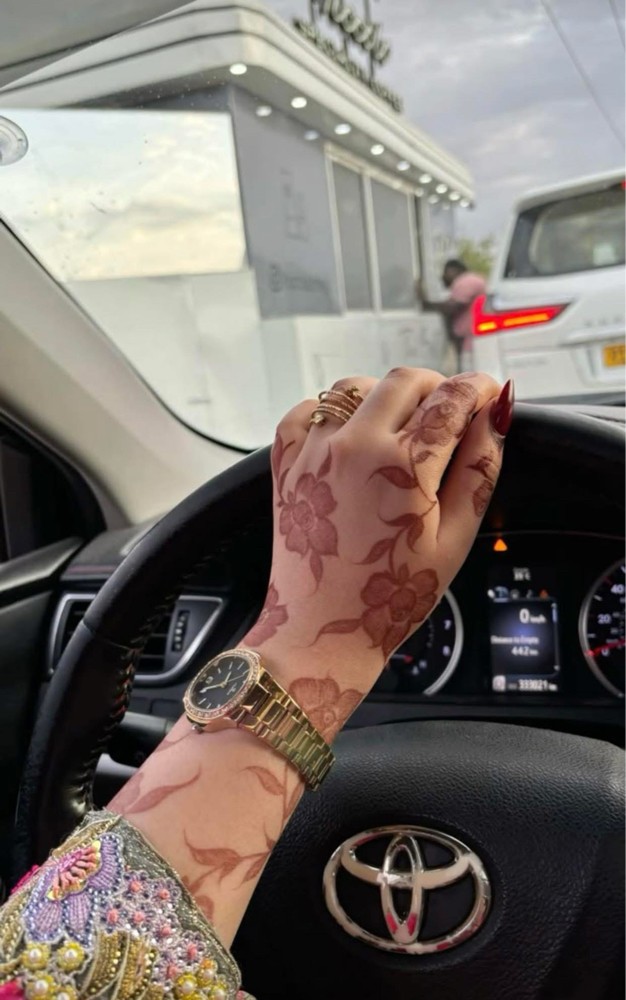 مطلوب للعمل - 1