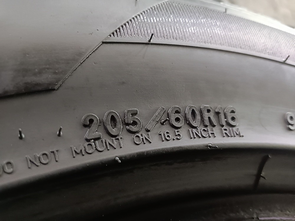 205/60/16 Good year tyre - 3