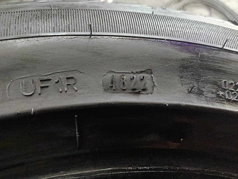 205/60/16 Good year tyre - 7