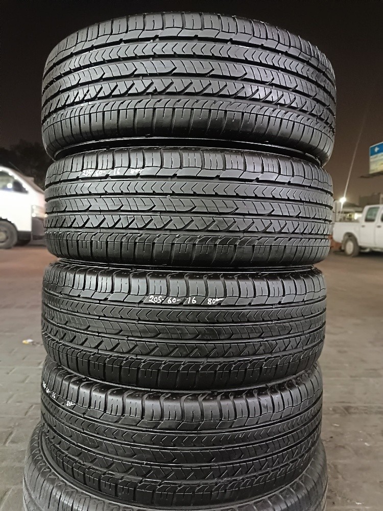 205/60/16 Good year tyre - 1