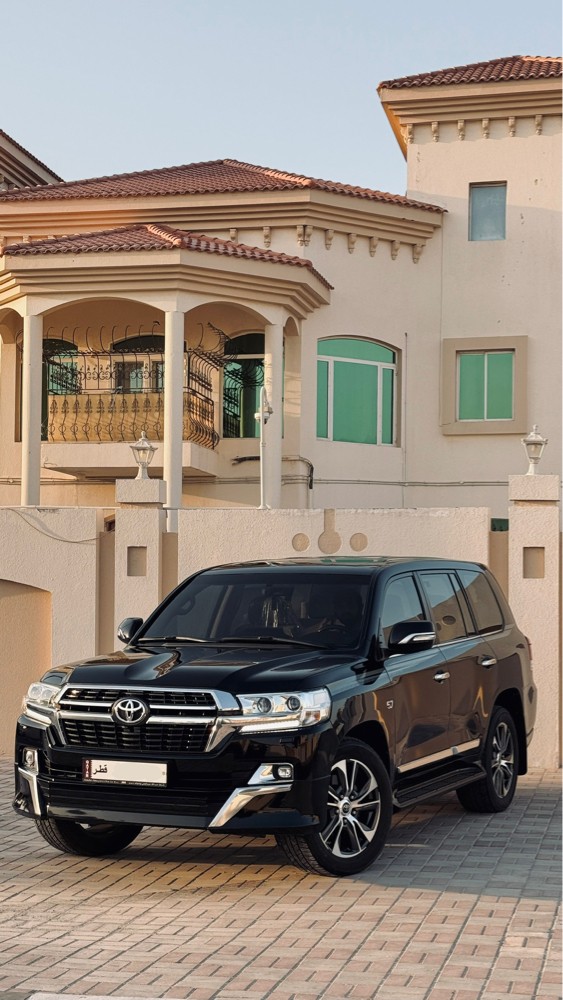 2020 LandCrusier VXR GrandTouring - 1