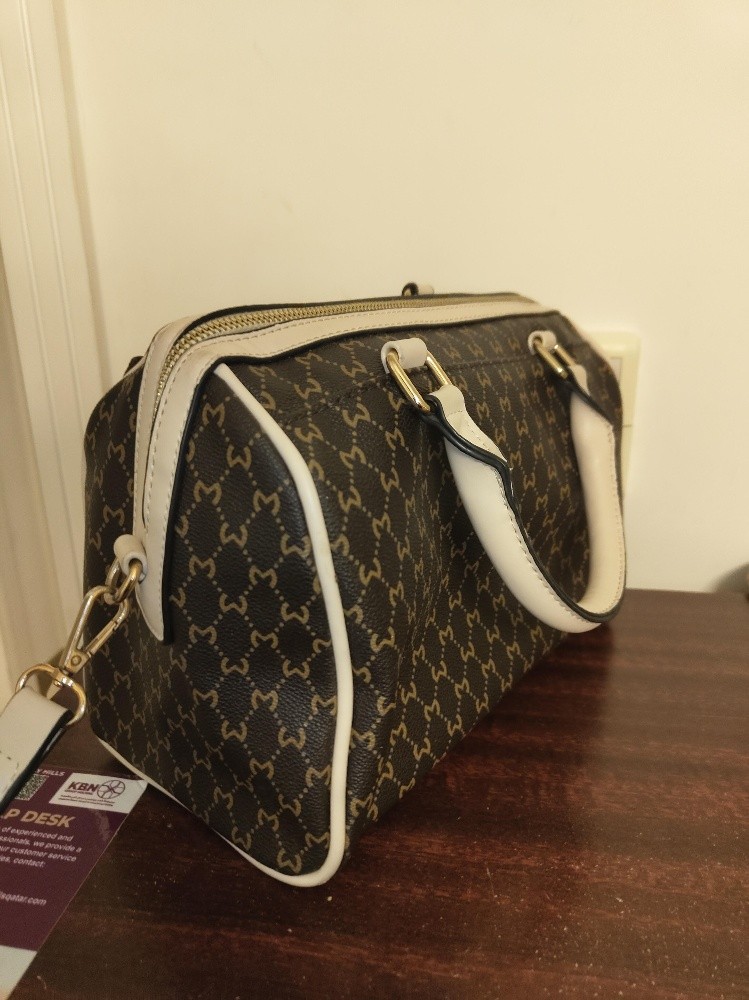 Women handbags for Sale - 4