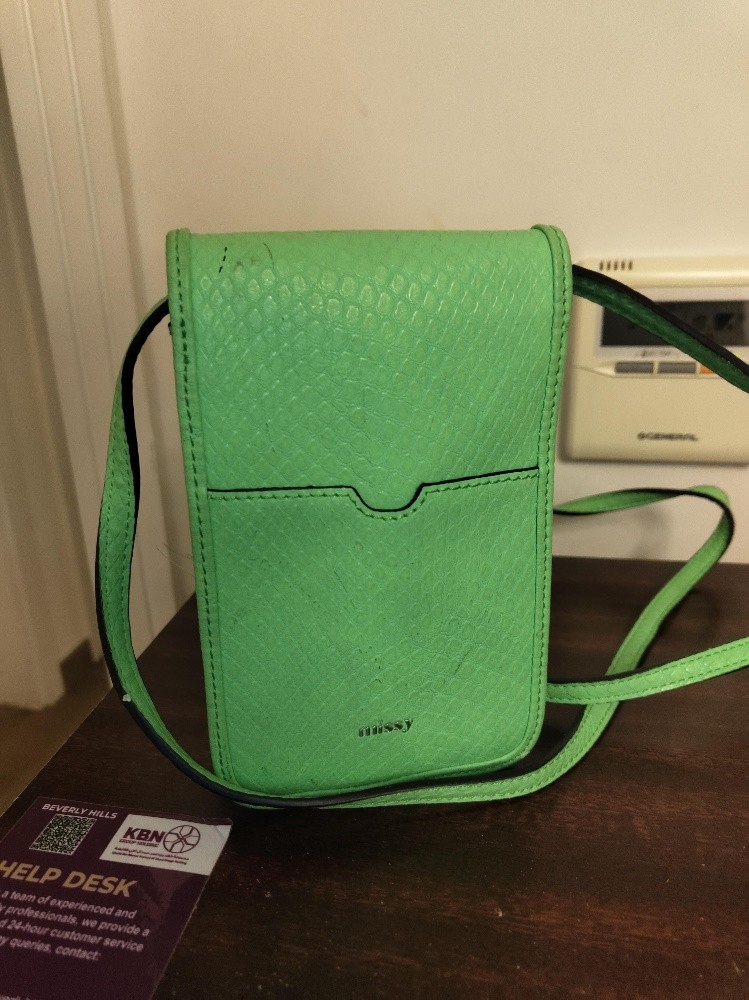 Women handbags for Sale - 12