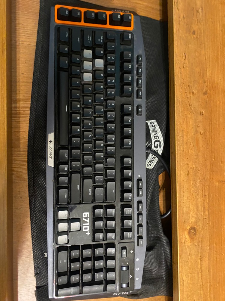 keyboard logitech G710+ - 1