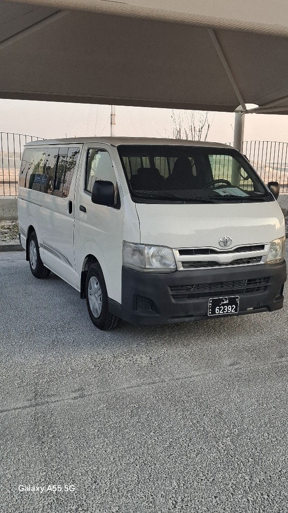 Toyota Hiace - 1