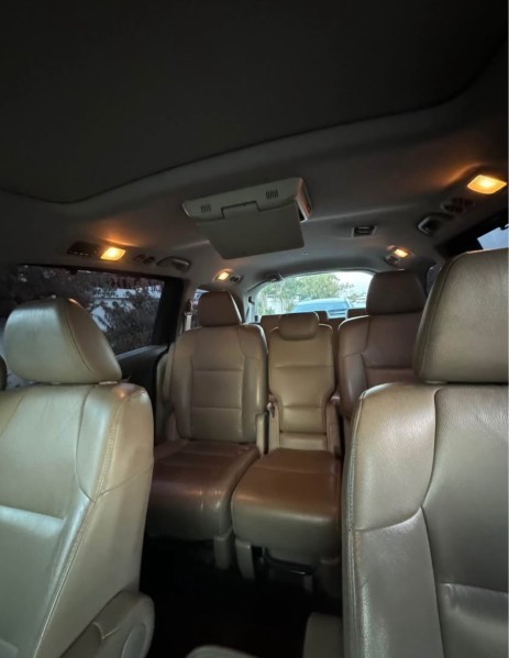 Honda oddessey 2012 for SALE - 7