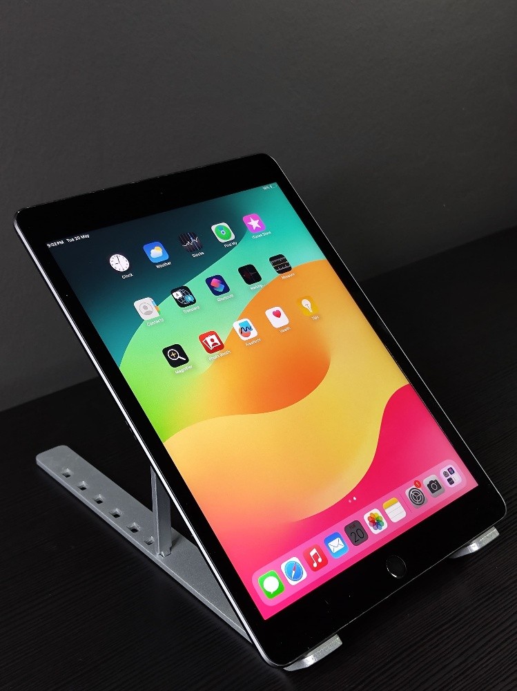 iPad 7  very good condition - 3