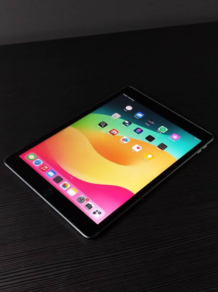 iPad 7  very good condition - 5
