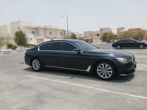 سيارة بي ام سيري 7 - 7