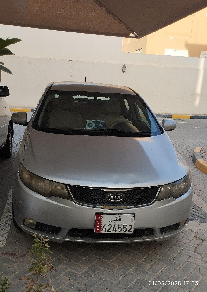 Kia cerato 2010 - 1