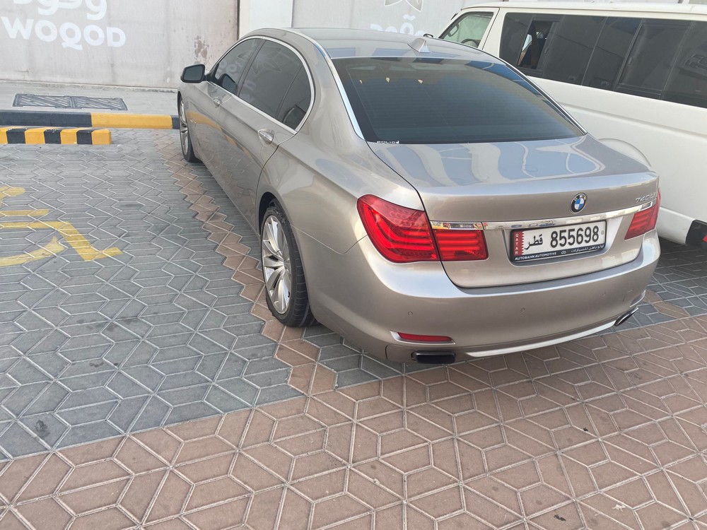 بي ام دبليو  - 1
