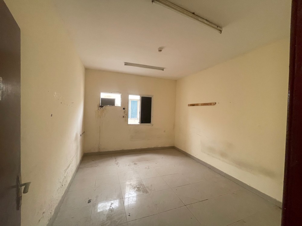 للبيع سكن واستور - 12