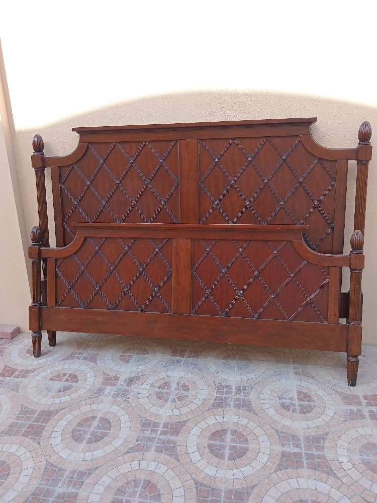 dubal bed good condition looking - 1