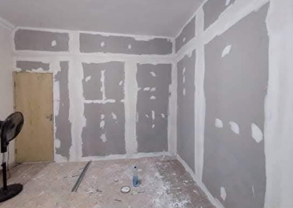 gypsum Carpenter& painting work - 4