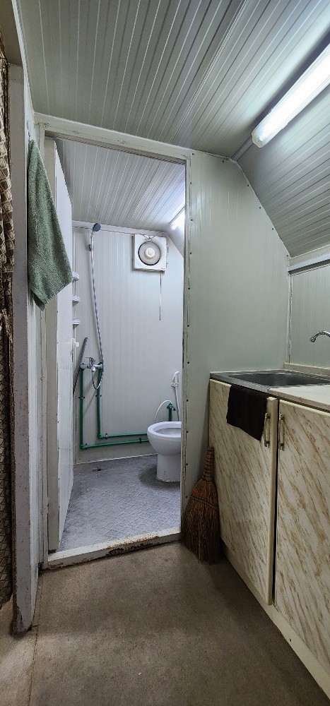 Cabin with class doors - 4