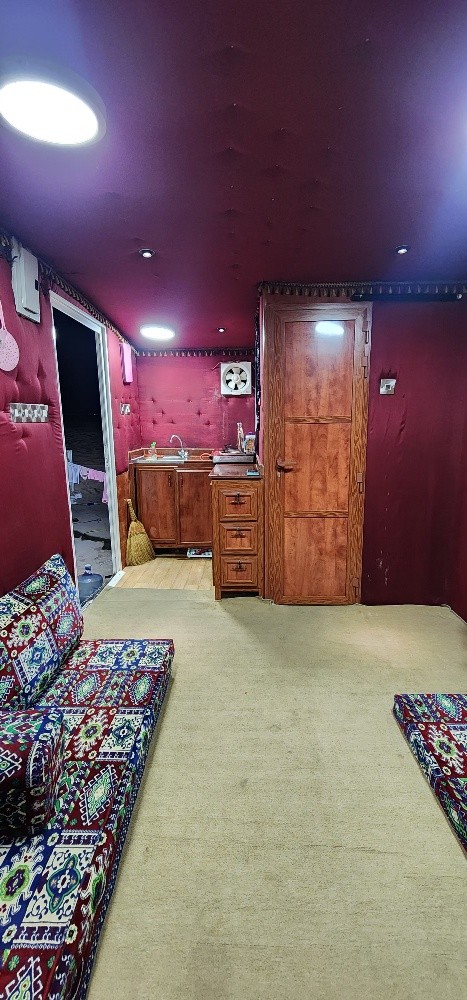 Stylish furnished Cabin - 3