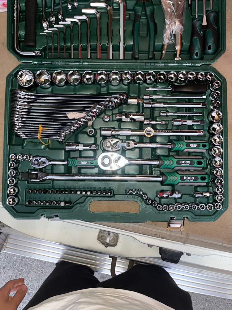 146 PCs tool set new sealed - 3