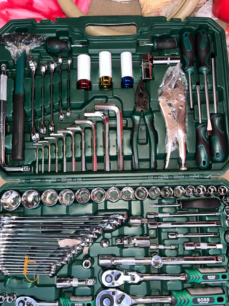 146 PCs tool set new sealed - 1