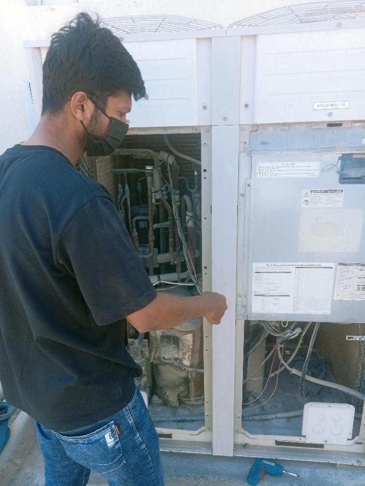 All Type Ac selling buying servic - 24