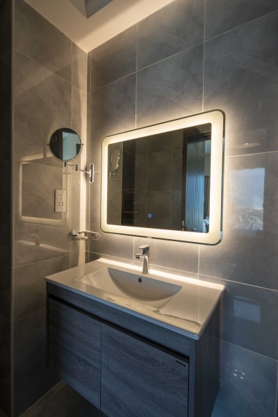 Modern Fully Furnished Studio - 9