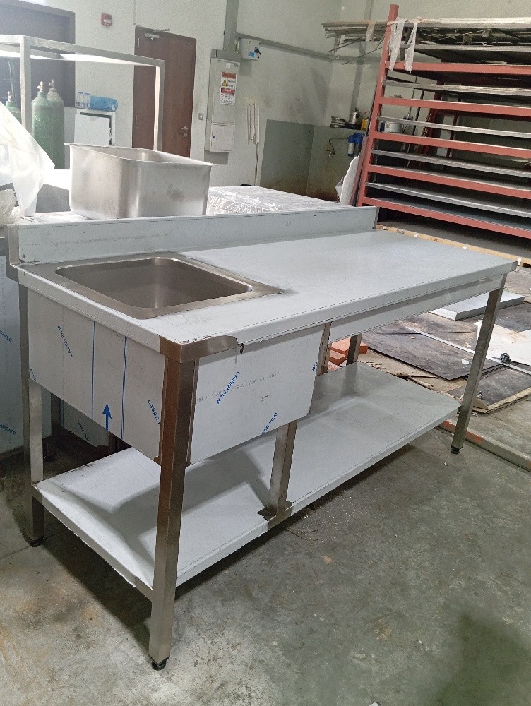 SS 1 Bowl Sink Table - 3