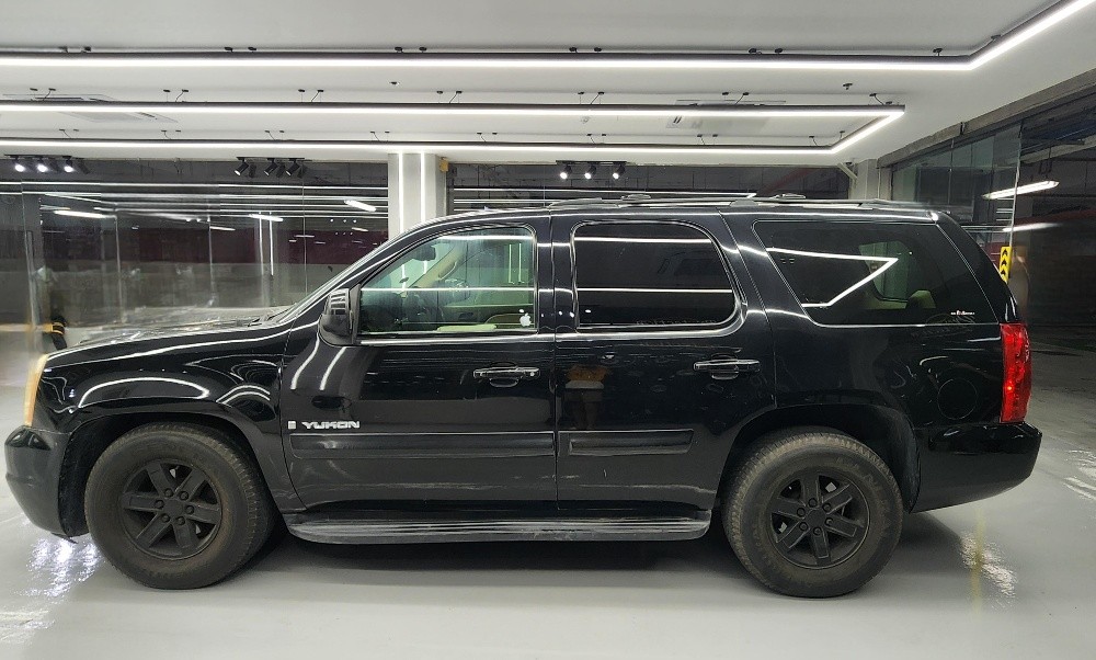 GMC yukon 2009 - 1