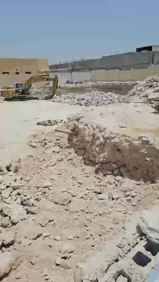 Digging the ground and sale stone - 1