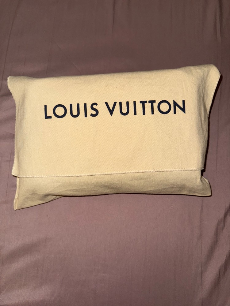 LOUIS VUITTON Original  - 1