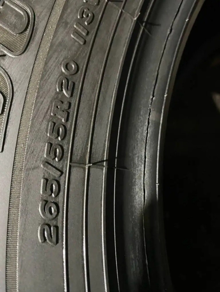 265/55/20#Dunlop tyre - 4
