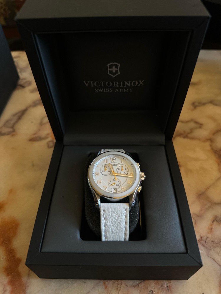 Swiss Army Watch Chronograph  - 2