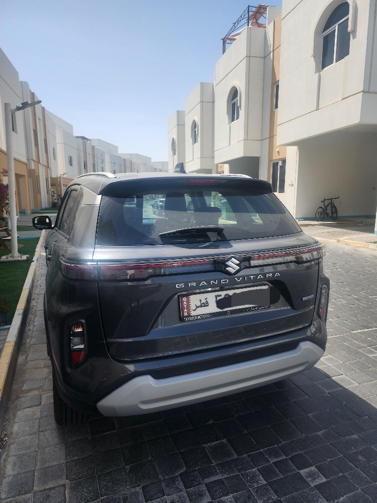 Suzuki grand vitara hybrid 2024 - 3