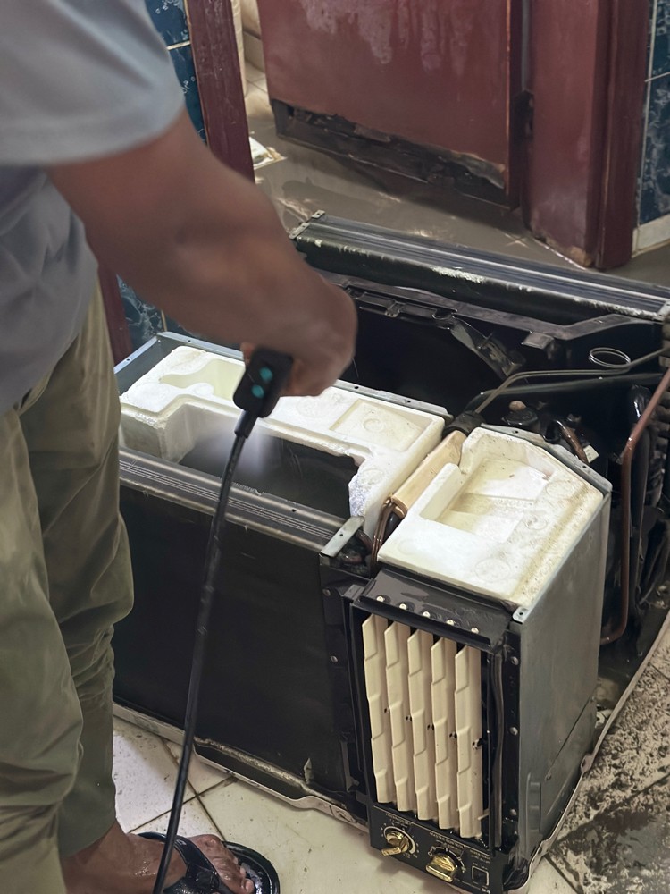 AC maintenance service - 2
