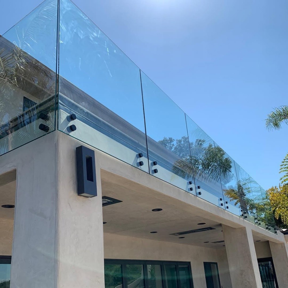 Union glass and mirror solution - 17
