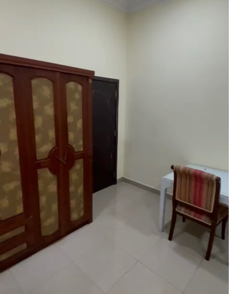 للإيجار الوكير ، - 2