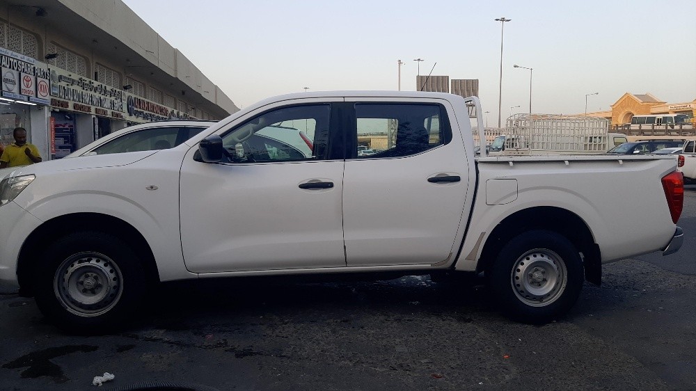 Nissan - 5