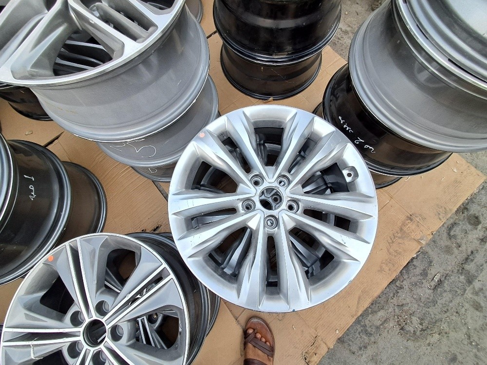 HYUNDAI RIMS - 4