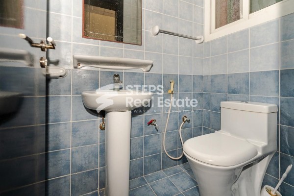 Office for Rent in Al Muntazah - 12