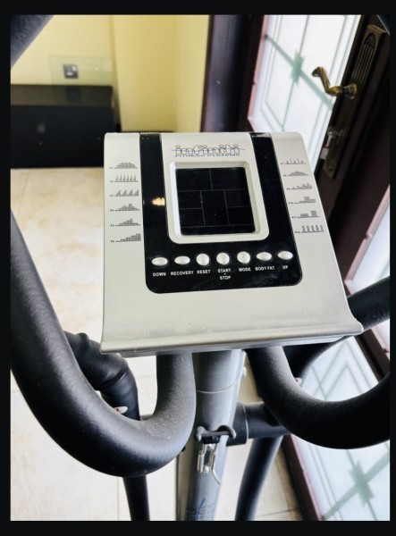 INFINITI ELLIPTICAL CROSS TRAINER - 2