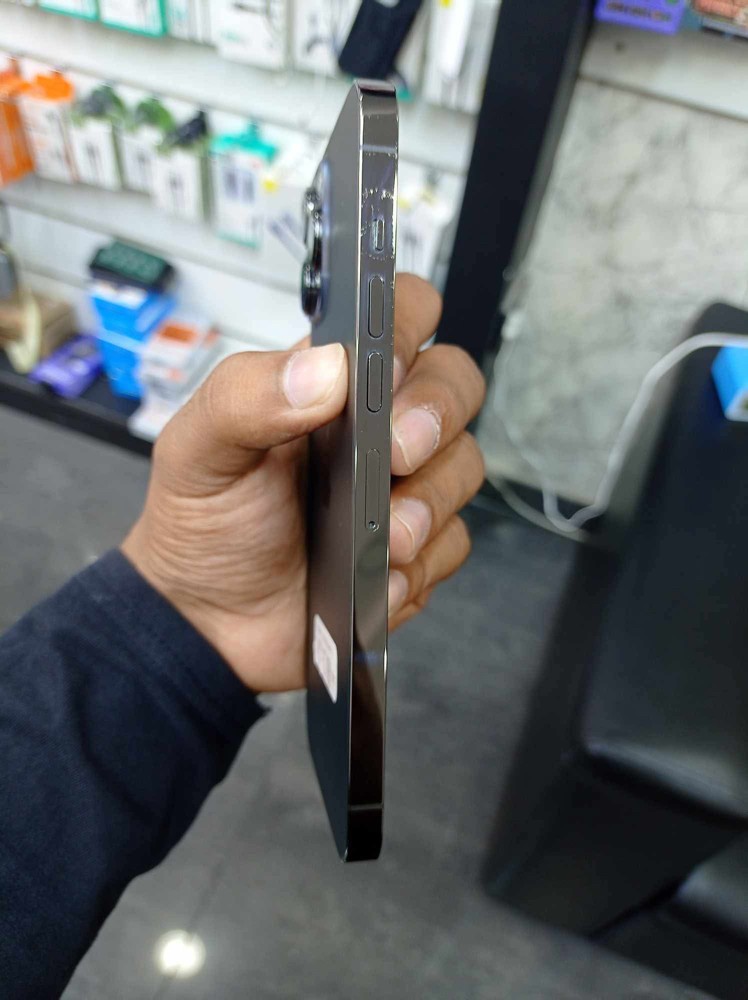 I phone 13 pro max - 5