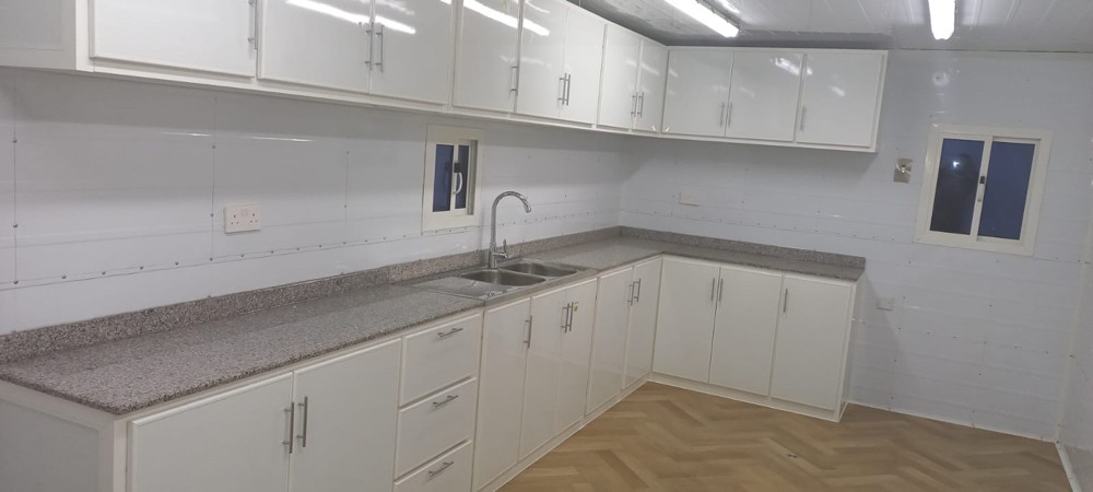 Caravan, kitchen &toilet for sale - 2