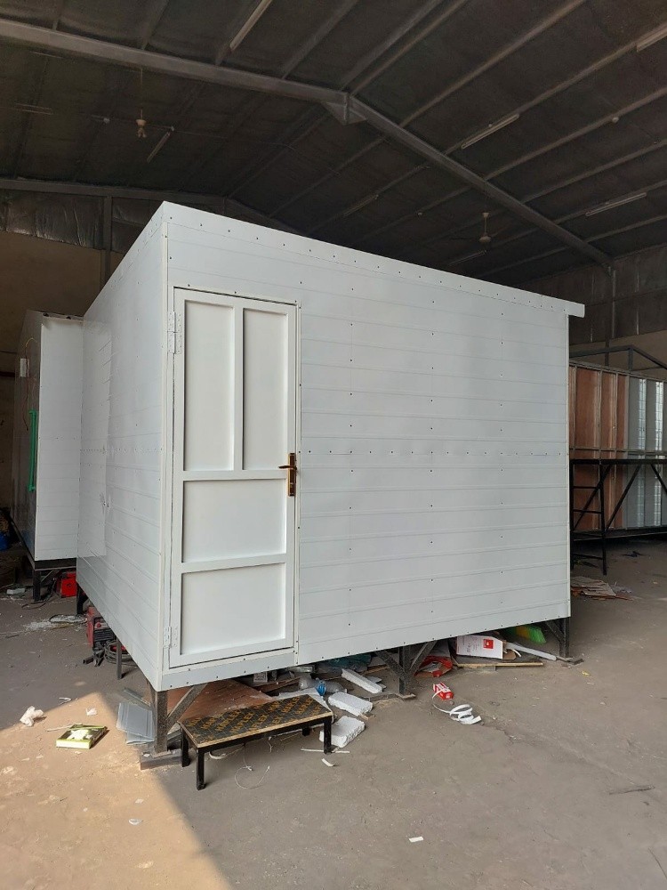 noe. cabins. 55577810 - 3