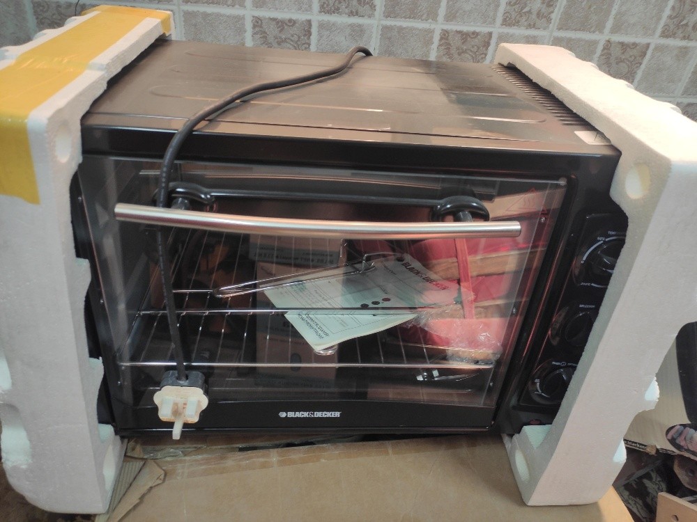 Oven ( Black & Decker) - 3