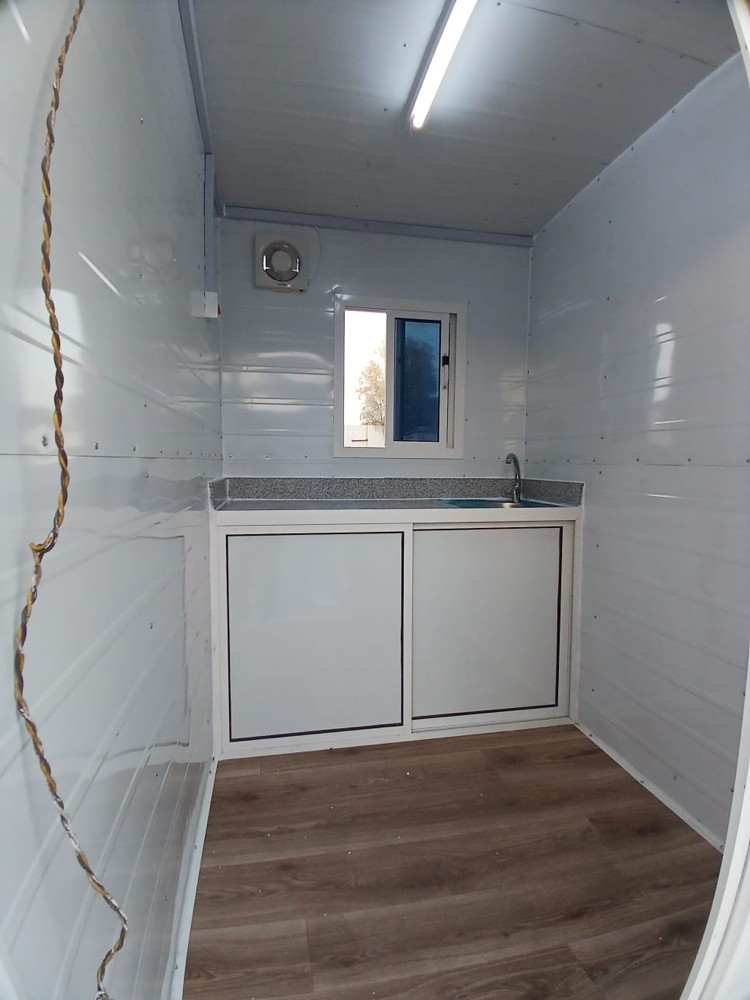 Caravan, kitchen &toilet for sale - 2